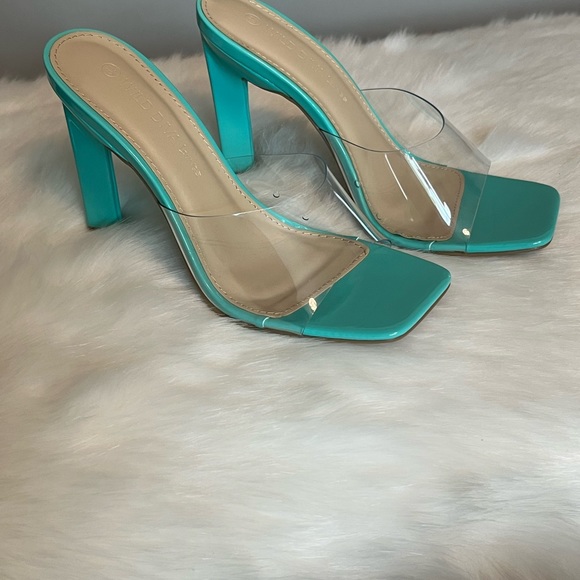 NWT Wild Diva Lounge Bosli Mint Clear  Plexi Stiletto Heel Sandals - Picture 5 of 11